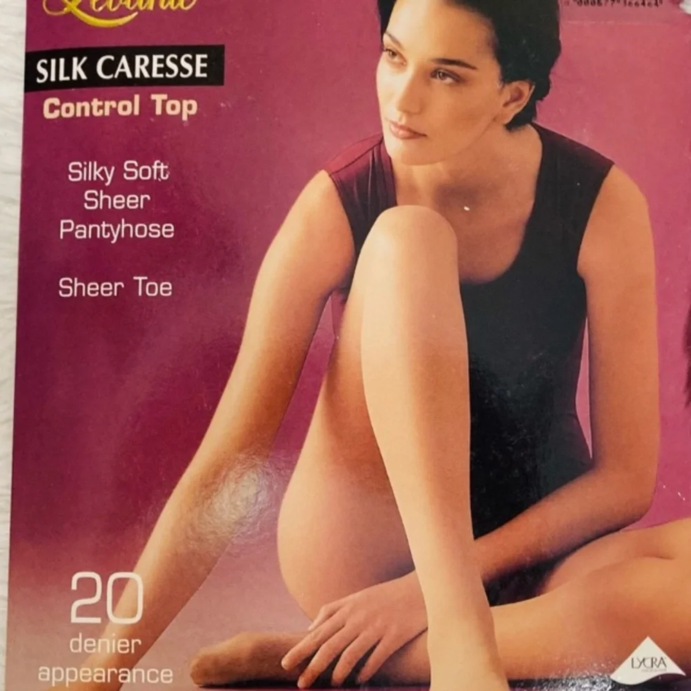 🌞3/$18🌞DARK BROWN Levante satin matte stockings/pantyhose, 20 denier, Sz XTALL
